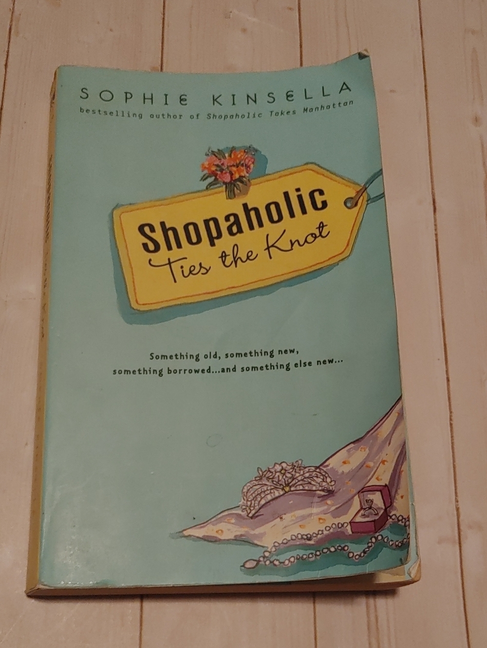 Shopaholic Ties The Knot By Sophie Kinsella Adult Fiction Novel Book